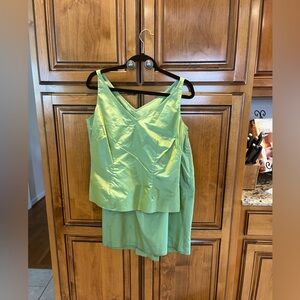 Green Sleeveless 100% silk Top and Skirt Set by Doncaster!